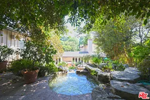 601 Tuallitan Rd, Los Angeles, CA 90049 - Photo 22