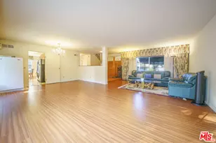 10228 Hanna Ave, Chatsworth, CA 91311 - Photo 2