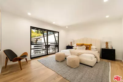 11587 Sunshine Ter, Studio City, CA 91604 - Photo 20