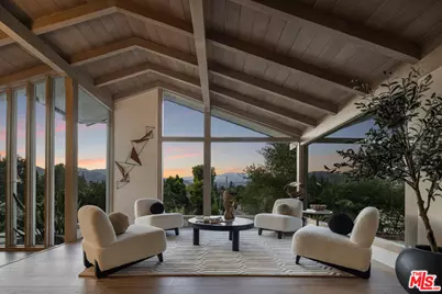 9425 Gierson Ave, Chatsworth, CA 91311 - Photo 20