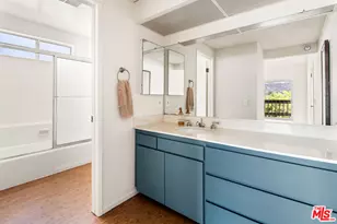 17100 Palisades Cir, Pacific Palisades, CA 90272 - Photo 16