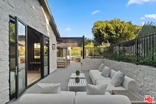 10444 Charing Cross Rd, Los Angeles, CA 90024 - Photo 60