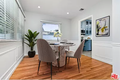 22025 De La Osa St, Woodland Hills, CA 91364 - Photo 10