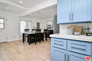 22025 De La Osa St, Woodland Hills, CA 91364 - Photo 18