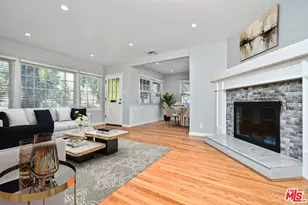 22025 De La Osa St, Woodland Hills, CA 91364 - Photo 8