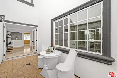 2563 Hutton Dr, Beverly Hills, CA 90210 - Photo 20