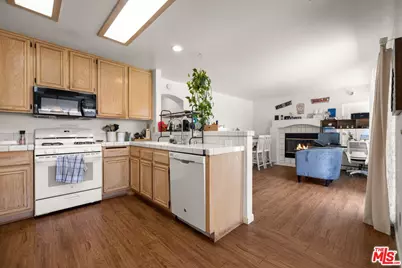 38030 Lido Dr, Palmdale, CA 93552 - Photo 12