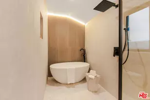 8921 Appian Way, Los Angeles, CA 90046 - Photo 24