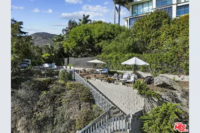 31833 Sea Level Dr, Malibu, CA 90265 - Photo 26