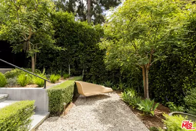 1529 Amalfi Dr, Pacific Palisades, CA 90272 - Photo 50