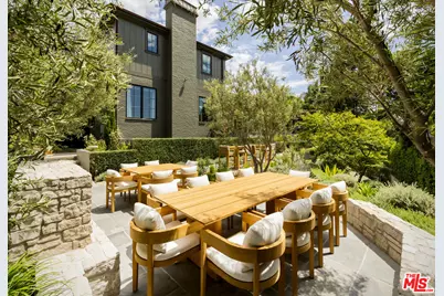 1529 Amalfi Dr, Pacific Palisades, CA 90272 - Photo 52