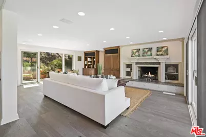 7036 Grasswood Ave, Malibu, CA 90265 - Photo 10