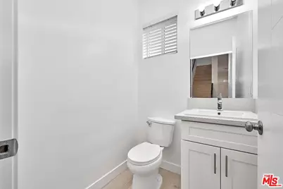 1143 Irolo St, Los Angeles, CA 90006 - Photo 18