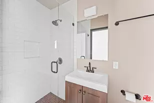 1915 Apex Ave, Los Angeles, CA 90039 - Photo 68