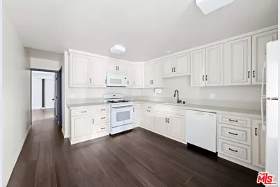 1915 Apex Ave, Los Angeles, CA 90039 - Photo 32