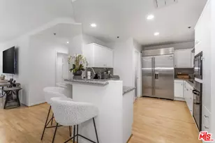 10724 Wilshire Blvd, Los Angeles, CA 90024 - Photo 14