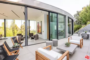 9277 Thrush Way, Los Angeles, CA 90069 - Photo 12