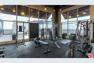 7250 Franklin Ave #1112, Los Angeles, CA 90046 - Photo 28