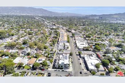 10455 Magnolia Blvd, North Hollywood, CA 91601 - Photo 16