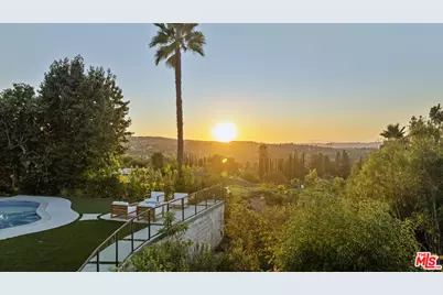 18101 Green Meadow Dr, Encino, CA 91316 - Photo 74