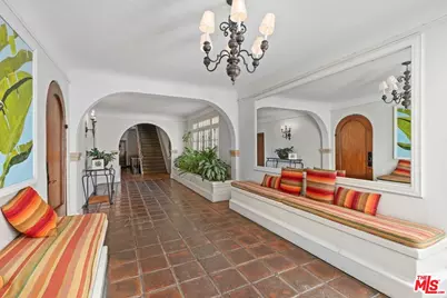 1345 N Hayworth Ave #206, West Hollywood, CA 90046 - Photo 2