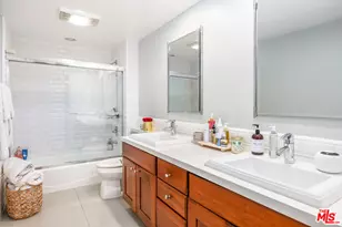 951 Granville Ave, Los Angeles, CA 90049 - Photo 18