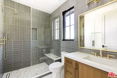 6310 Mirror Lake Dr, Los Angeles, CA 90068 - Photo 20