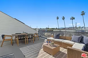 615 Hampton Dr, Venice, CA 90291 - Photo 2
