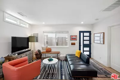 4852 S Centinela Ave, Los Angeles, CA 90066 - Photo 32