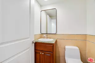 8610 Chalmers Dr, Los Angeles, CA 90035 - Photo 14
