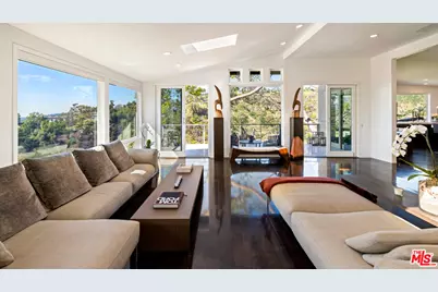 1415 Summitridge Dr, Beverly Hills, CA 90210 - Photo 2