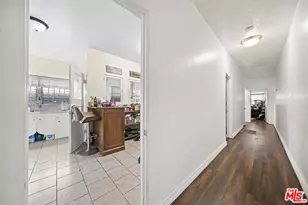 5173 Pickford St, Los Angeles, CA 90019 - Photo 30