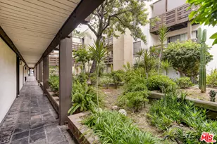 320 S Ardmore Ave, Los Angeles, CA 90020 - Photo 12