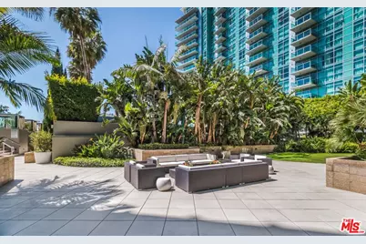 13650 Marina Pointe Dr #403, Marina del Rey, CA 90292 - Photo 28