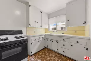 8536 Saturn St, Los Angeles, CA 90035 - Photo 10