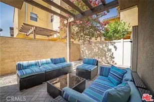 14554 Kittridge St, Van Nuys, CA 91405 - Photo 2