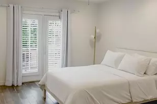 928 N Genesee Ave, West Hollywood, CA 90046 - Photo 8