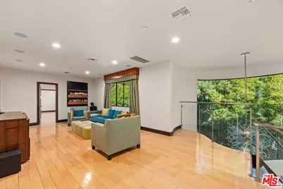 1799 Correa Way, Los Angeles, CA 90049 - Photo 24
