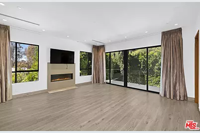 11200 Dona Lola Dr, Studio City, CA 91604 - Photo 18