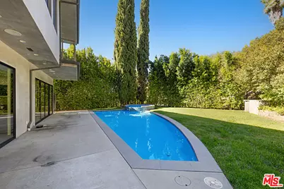 11200 Dona Lola Dr, Studio City, CA 91604 - Photo 34