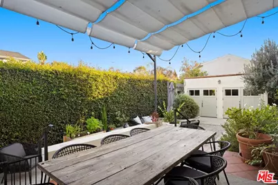 6502 Commodore Sloat Dr, Los Angeles, CA 90048 - Photo 16
