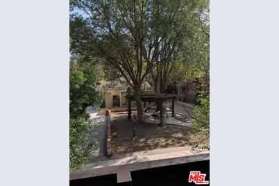 18350 Hatteras St #256, Tarzana, CA 91356 - Photo 16