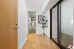 801 S Grand Ave, Los Angeles, CA 90017 - Photo 2
