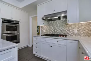 12207 Cantura St, Studio City, CA 91604 - Photo 16