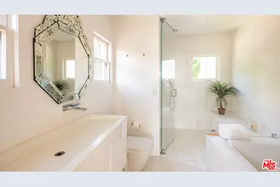 1455 Belfast Dr, Los Angeles, CA 90069 - Photo 12