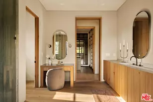 11556 Blix St, Valley Village, CA 91602 - Photo 28