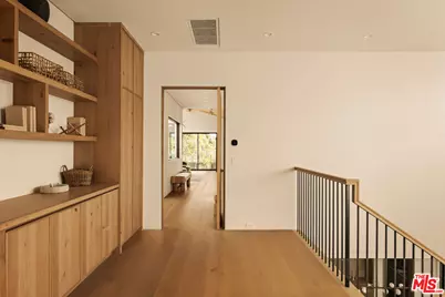 11556 Blix St, Valley Village, CA 91602 - Photo 18