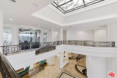 24366 La Masina Ct, Calabasas, CA 91302 - Photo 38