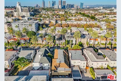 438 S Palm Dr, Beverly Hills, CA 90212 - Photo 42