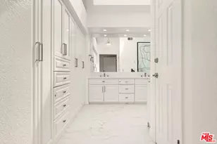24762 Via Pradera, Calabasas, CA 91302 - Photo 14